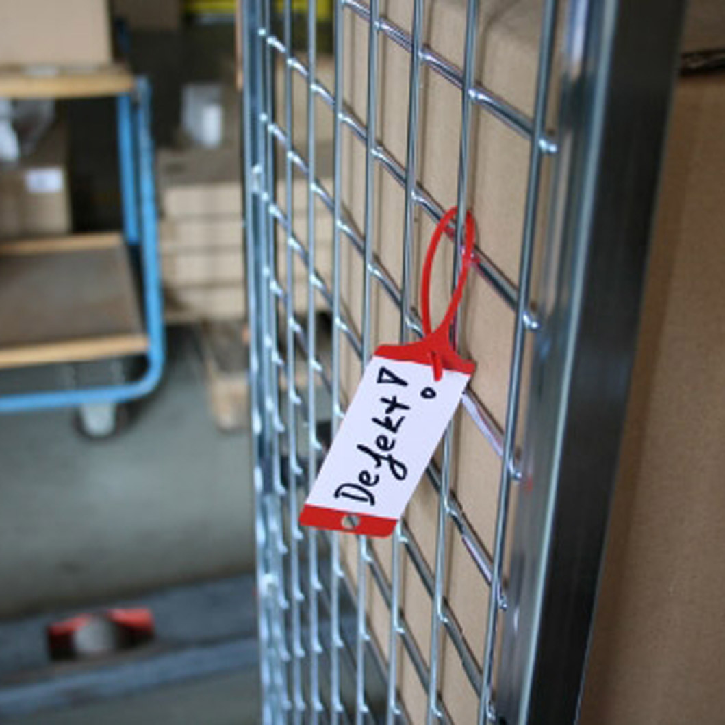 20-30-038-0-00-01-002-wetterfeste-warenanhaenger-anwendung-b0d0cd Warenanhänger - mit individueller Beschriftungsmöglichkeit - in 6 Farben