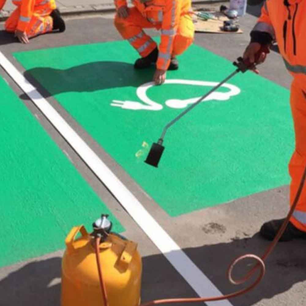 Premark thermoplastische Bodenmarkierung - Fußgänger Gehweg - Kennzeichnung von Verkehrswegen Premark thermoplastische Bodenmarkierung - Fußgänger Gehweg - Kennzeichnung von Verkehrswegen