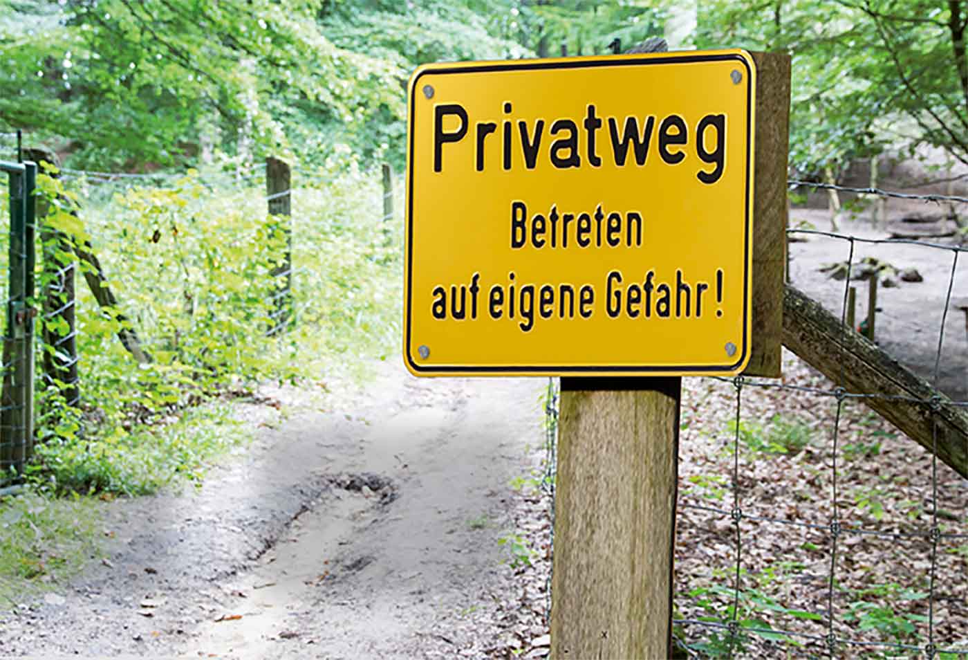 Hinweisschilder_Privatweg_Parkplaetze