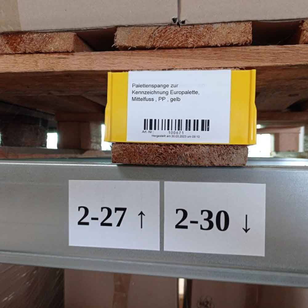 Palettenspange für den Mittelfuss einer Europalette Palettenspange für den Mittelfuss einer Europalette