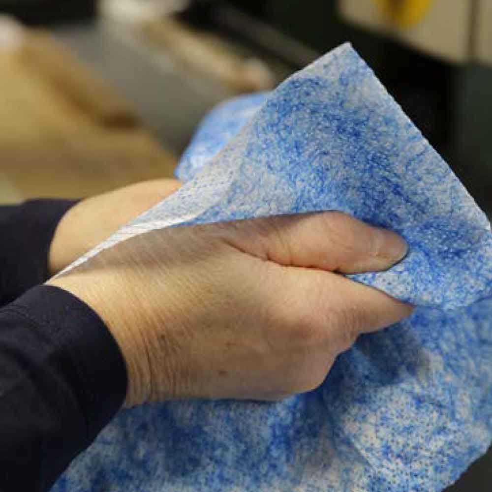 Hand-Reinigungstücher im Spender-Eimer - Reinigung ohne Wasser
