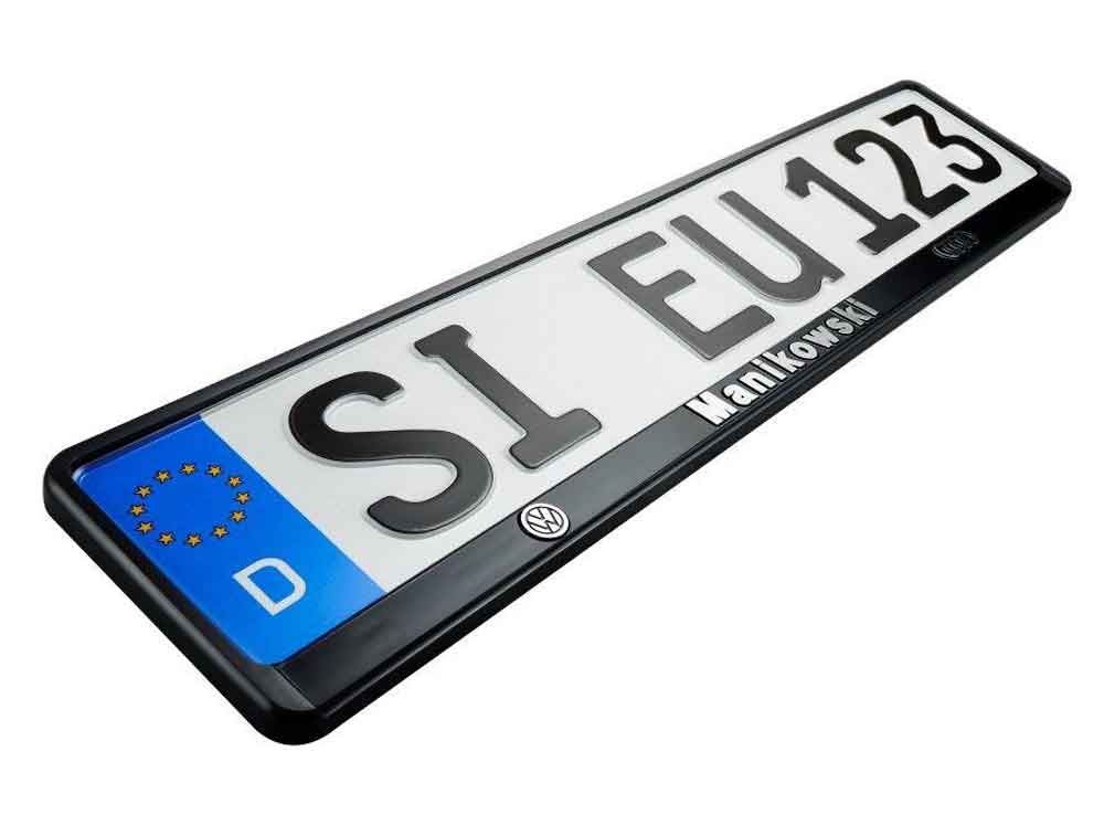 erustar-erhaben-ansicht-49c6da Kennzeichenhalter "CHANGE Erhaben" - Werbeleiste Schwarz - Schrift Silber-Metallic
