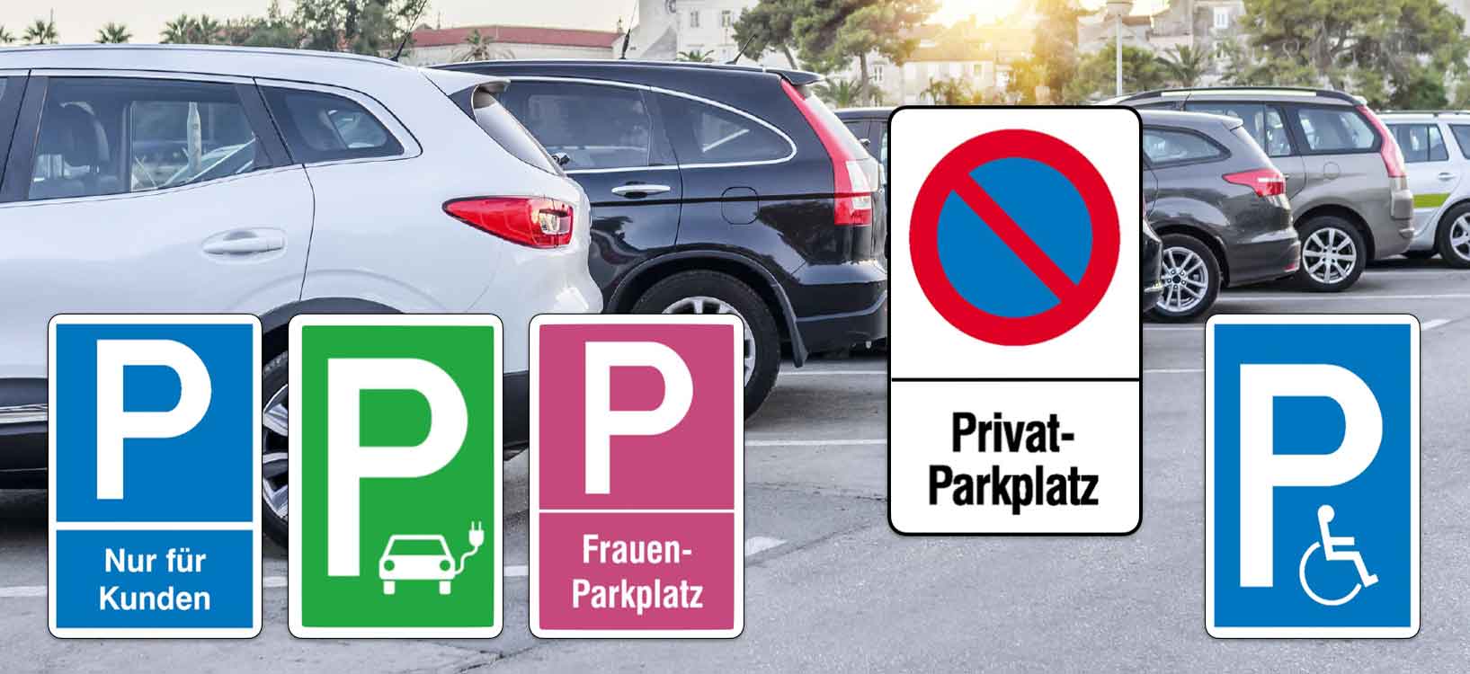 Parkplatzszene_Schilder_PKW