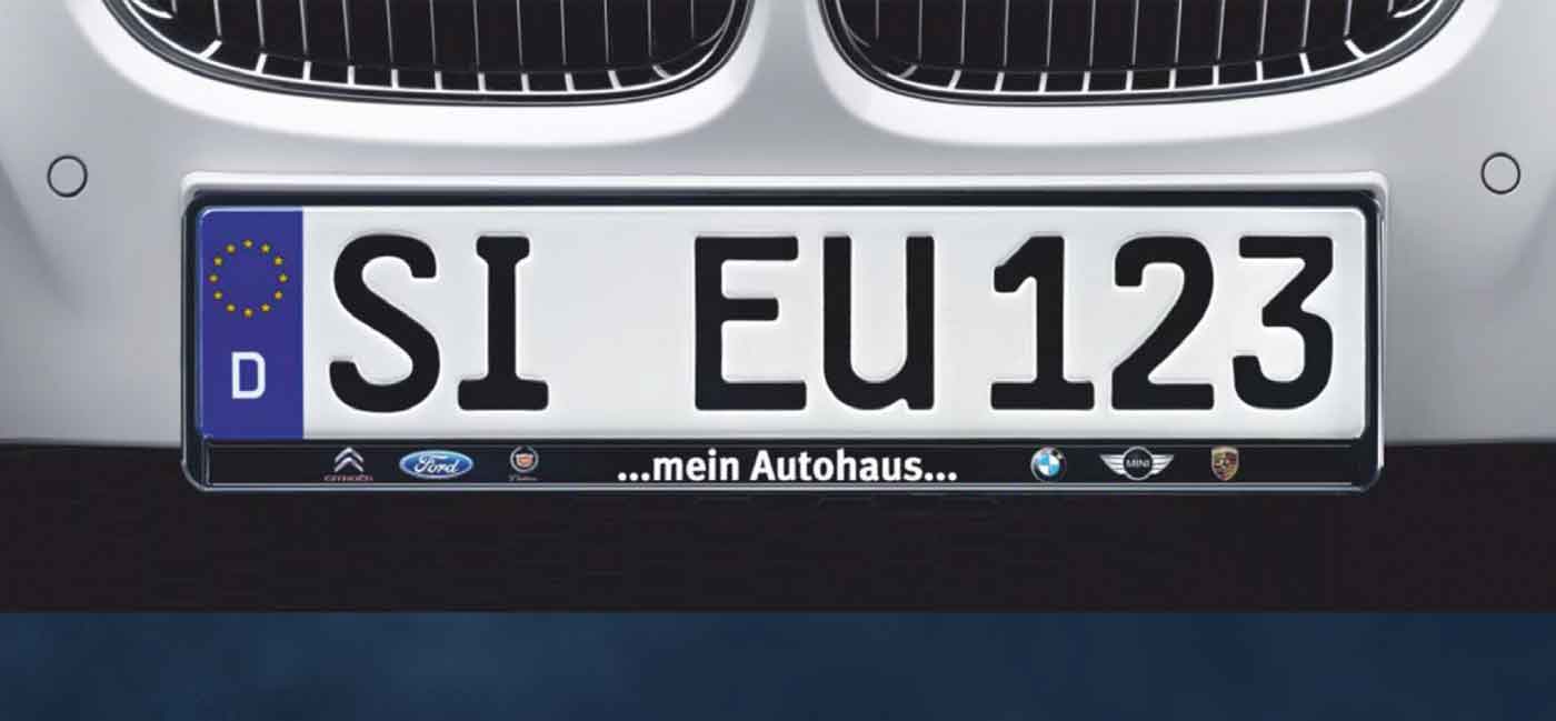 ERUSTAR Kennzeichenhalter integriert sich perfekt in das Fahrzeugdesignug