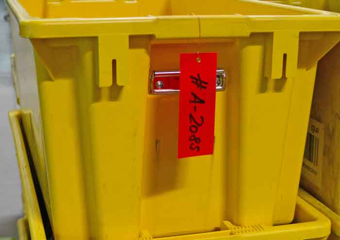 PVC Hängeetikett mit Draht Anwendung Lagerbox