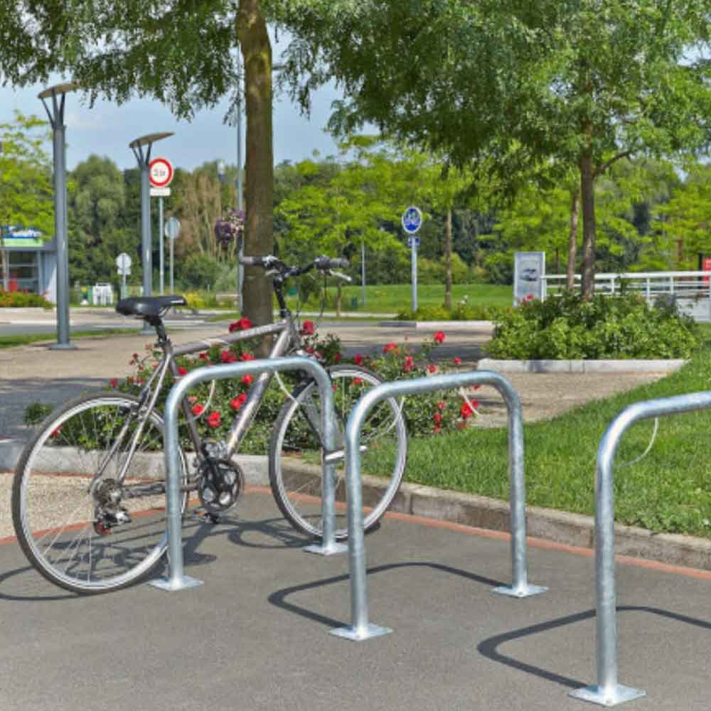 Fahrrad-Anlehnbügel mit 2 Stellplätzen - zum Aufdübeln oder Einbetonieren Fahrrad-Anlehnbügel mit 2 Stellplätzen - zum Aufdübeln oder Einbetonieren
